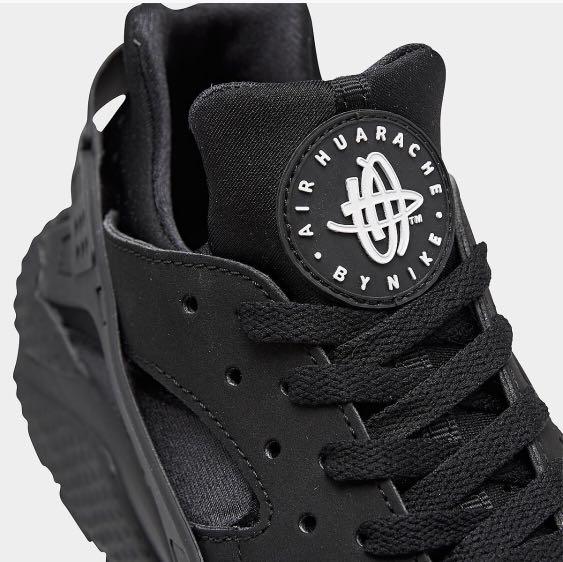 Mens black and new arrivals white nike huarache