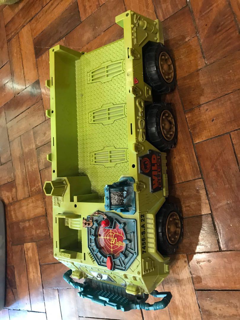 Old Big Truck (Category: Vehicle & Diecast Models) located in Makati City. Submitted by asdj1723 (Listing ID 284612870, Image 2). Description: .