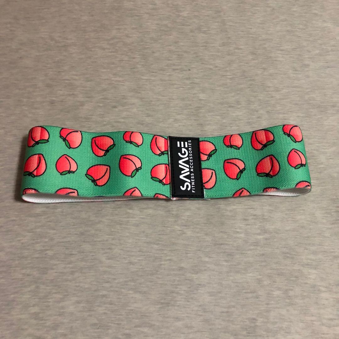 Savage booty bands top
