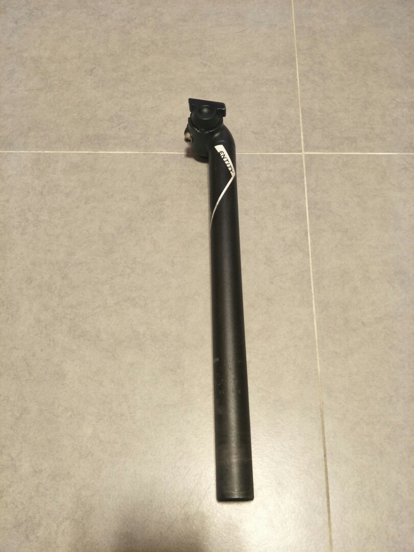 Seatpost polygon clearance