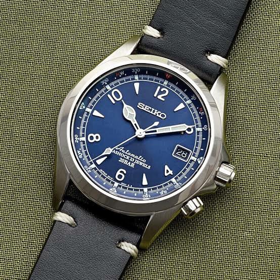 Hodinkee blue online alpinist