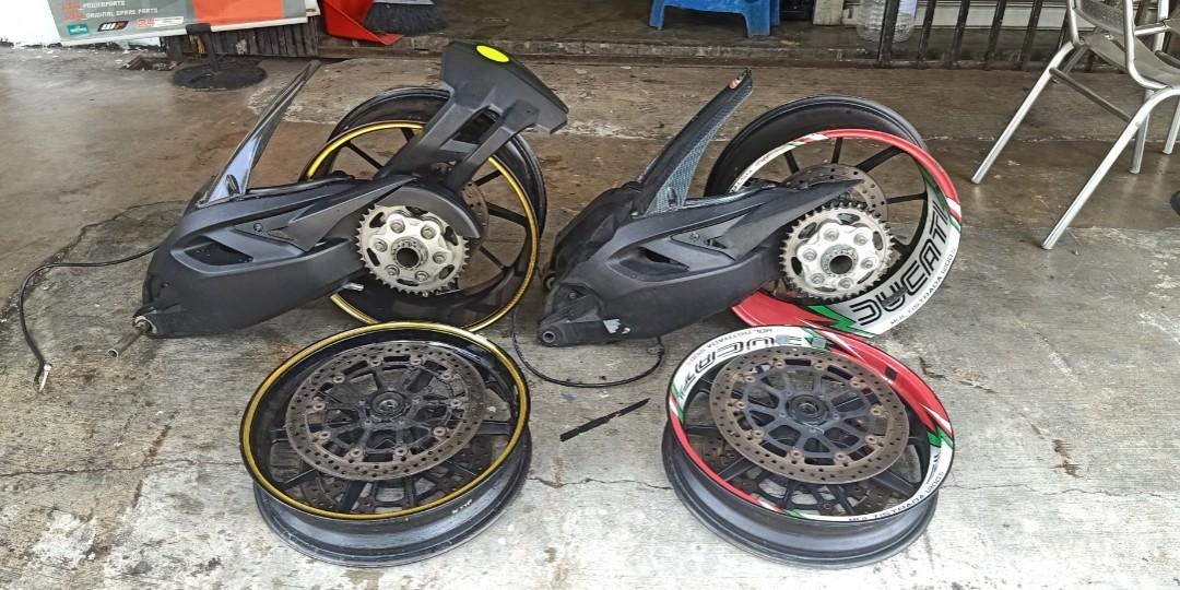 Arm 2025 ducati panigale