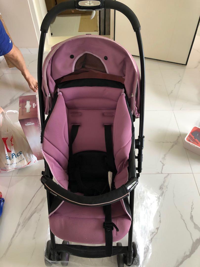 Stroller (Category: Strollers) located in Singapore. Submitted by alfie2014 (Listing ID 284714832, Image 3). Description: Pre loved combi stroller for sales as kids have grown up. Smooth 2 way pushing. One hand open n close, light weight and good for travel. Not for fussy buyer. Self collect at Tampines ave 9. Thanks .