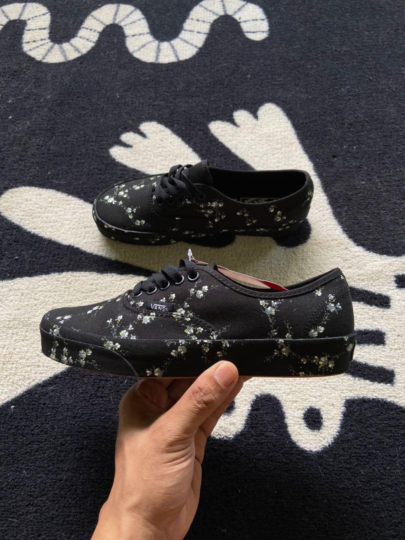 Vans authentic midnight floral sale
