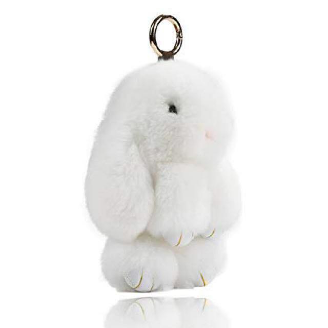 White discount fluffy keychain