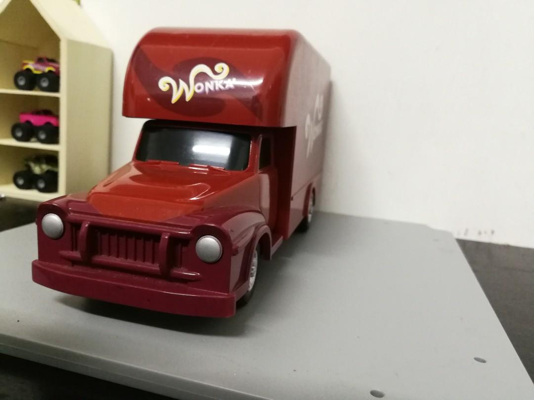 Wonka Bar RC delivery truck, Hobbies & Toys, Toys & Games on Carousell
