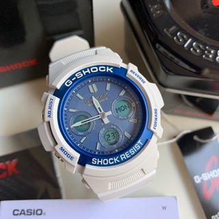 white g shock with blue face