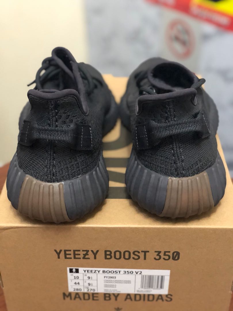 yeezy us 10