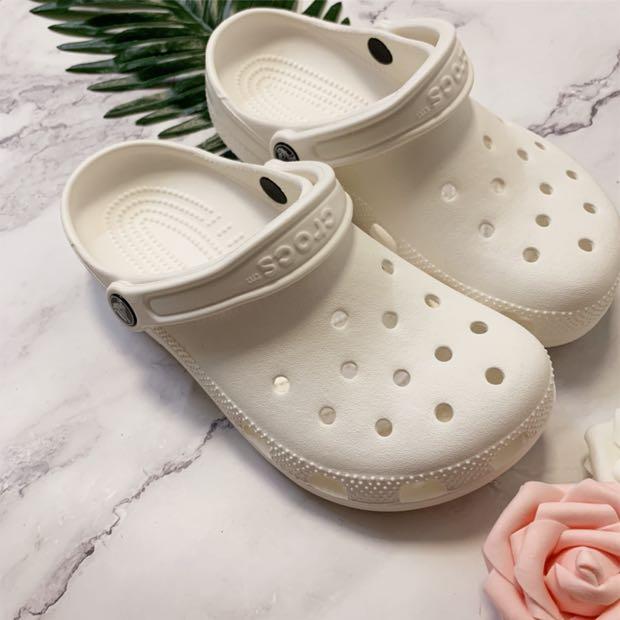crocs shoes nearby