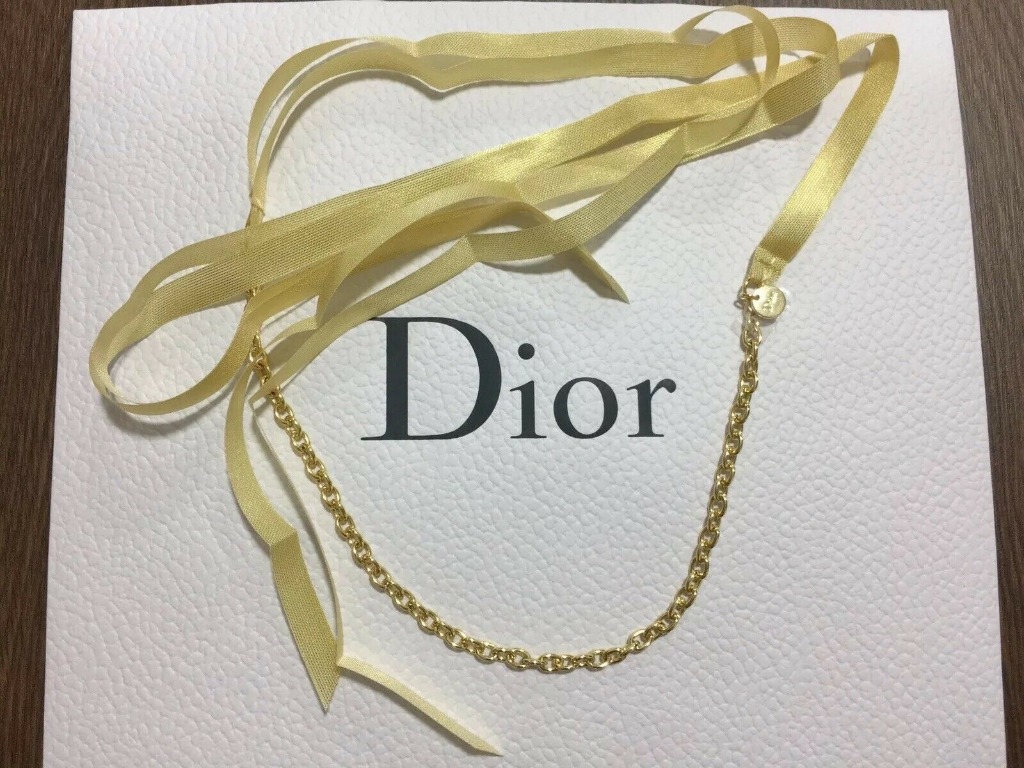 Dior ribbon online necklace