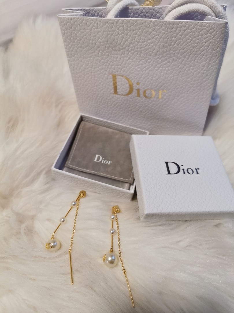dior logo drop earrings