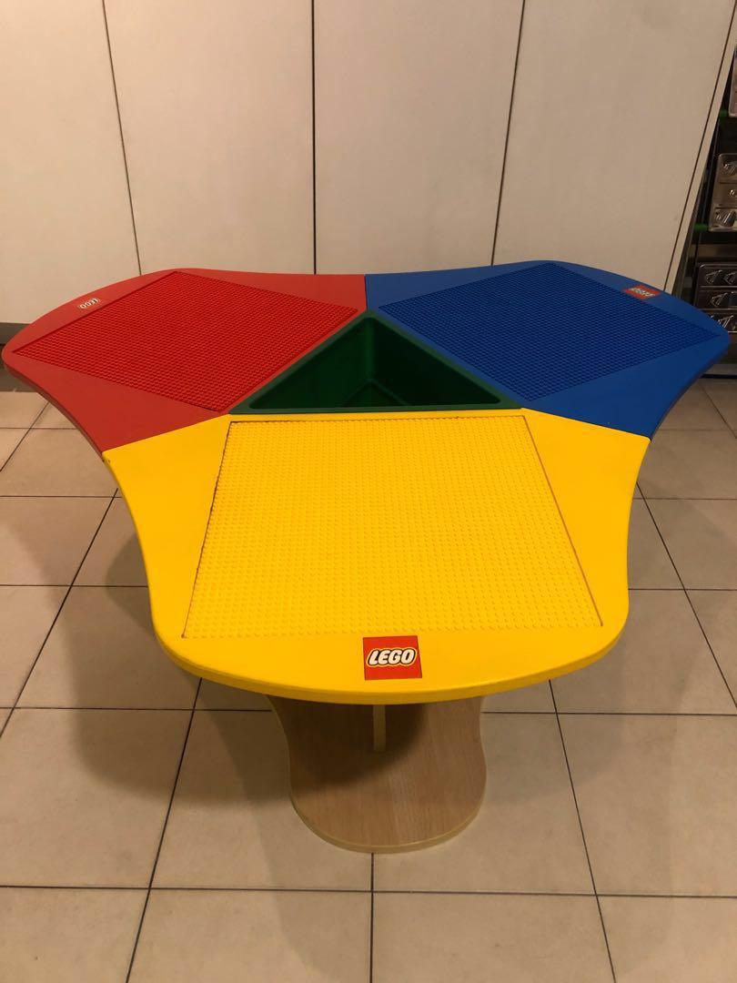 Triangle lego table 2025