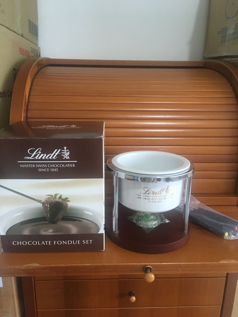 Lindt chocolate fondue set, Furniture & Home Living, Kitchenware
