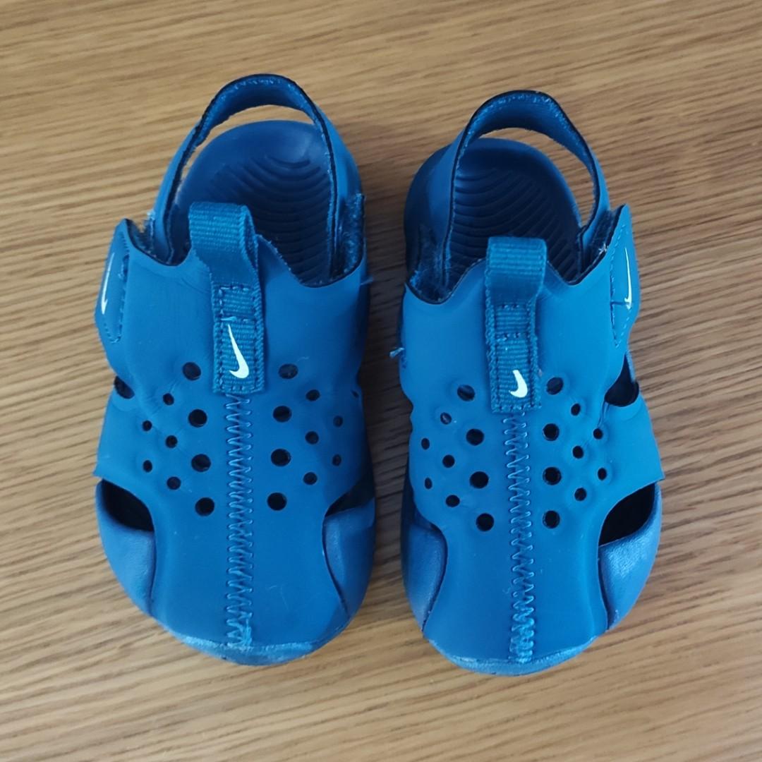nike toddler sandals
