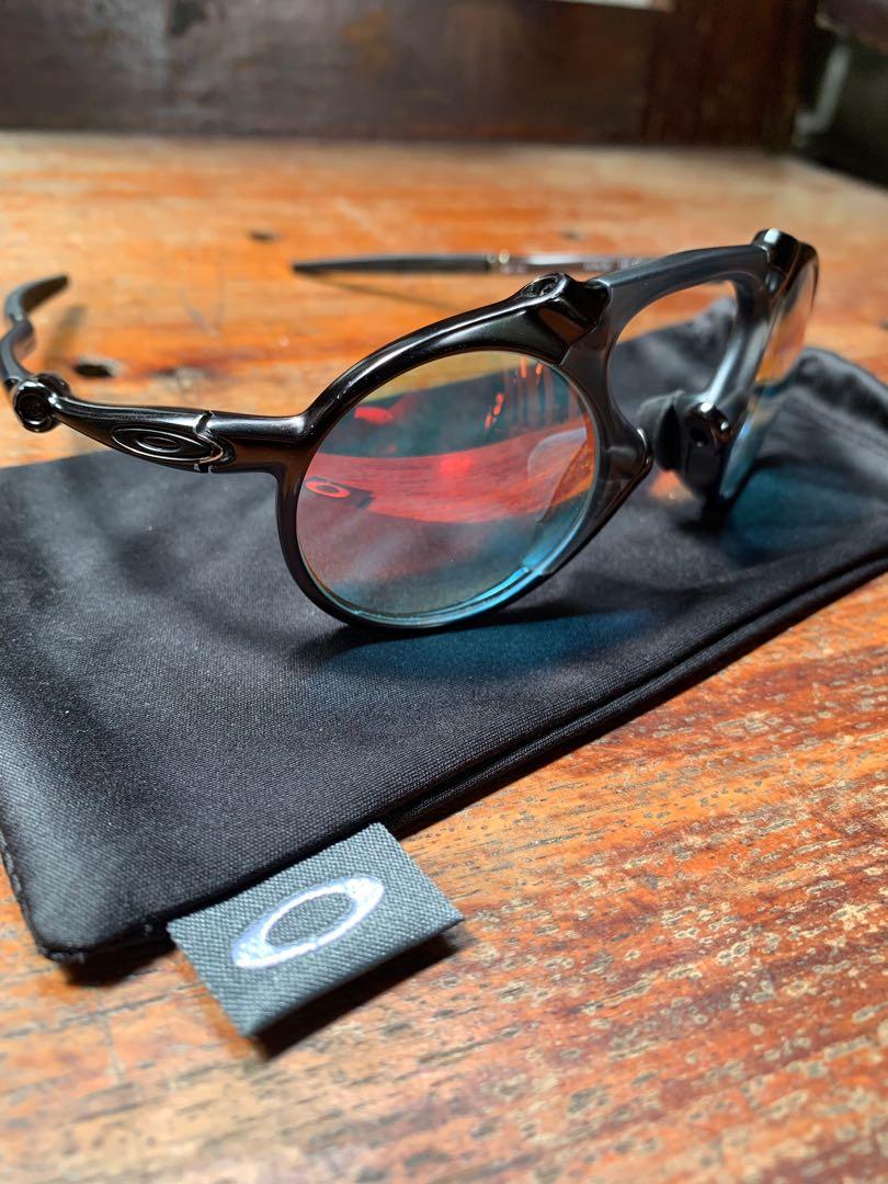 Oakley greenhills shop