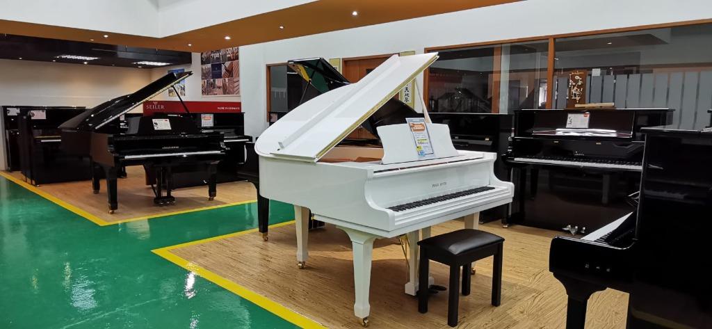 Piano warehouse deals sale