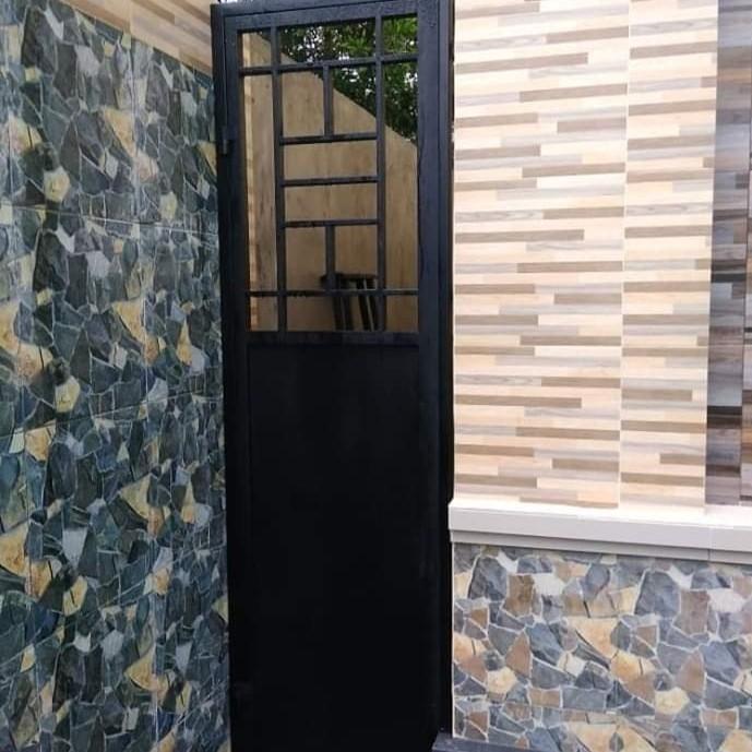 Pintu Samping Besi Desain Minimalis Perabotan Rumah Di Carousell