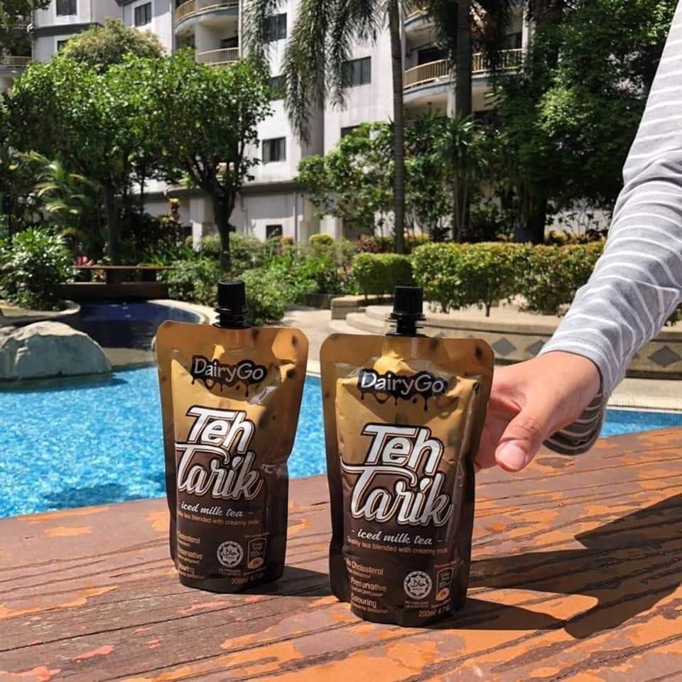 Teh Tarik Dairygo Senang Di Bawa Kemana Mana Rasa Sedap Dan Mudah Food Drinks Packaged Instant Food On Carousell
