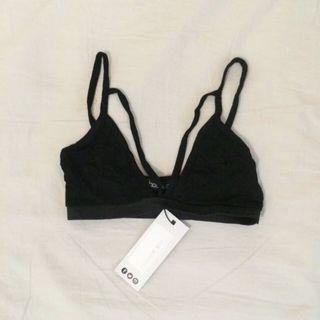 *Boohoo* Mesh Strappy Front Bralette