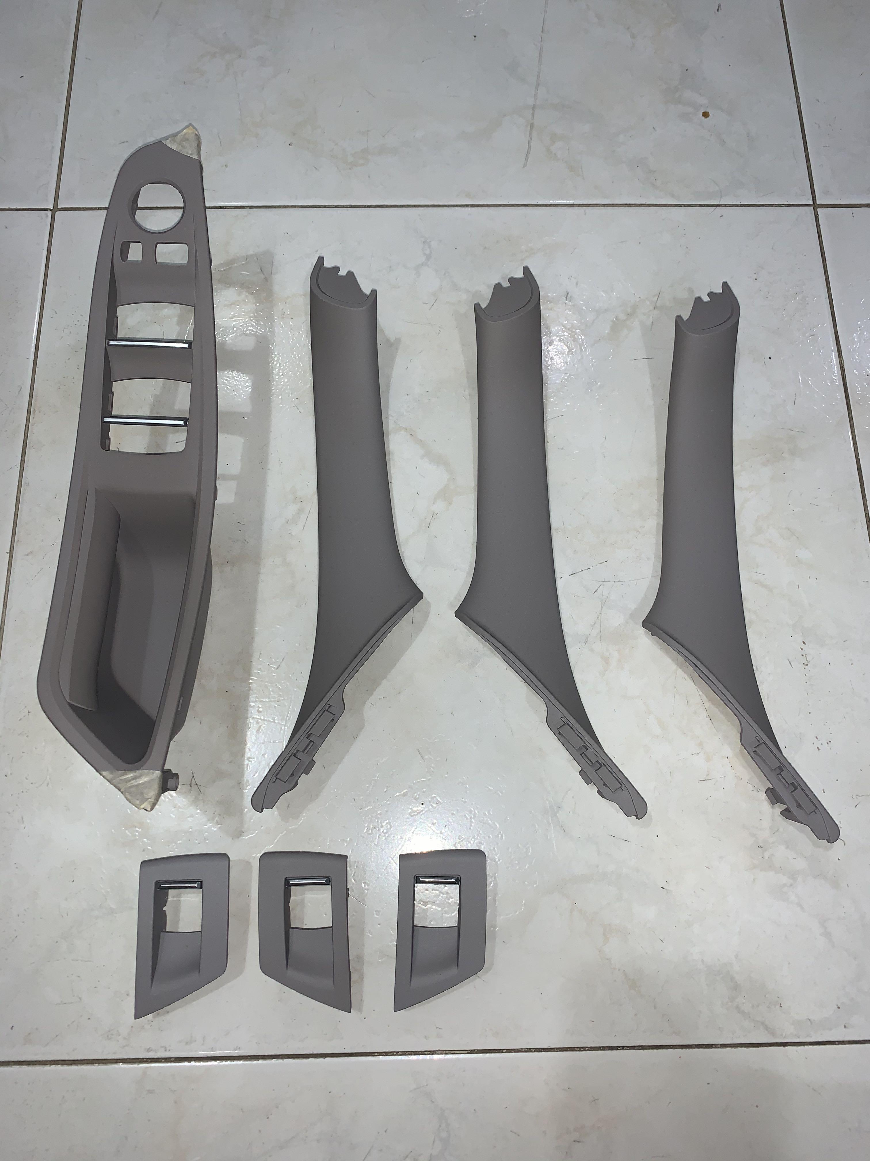 BMW 5 serie F10 F11 520 525 528. 7PCS Set Right Hand Drive Car Interior Door Handle Inner Door