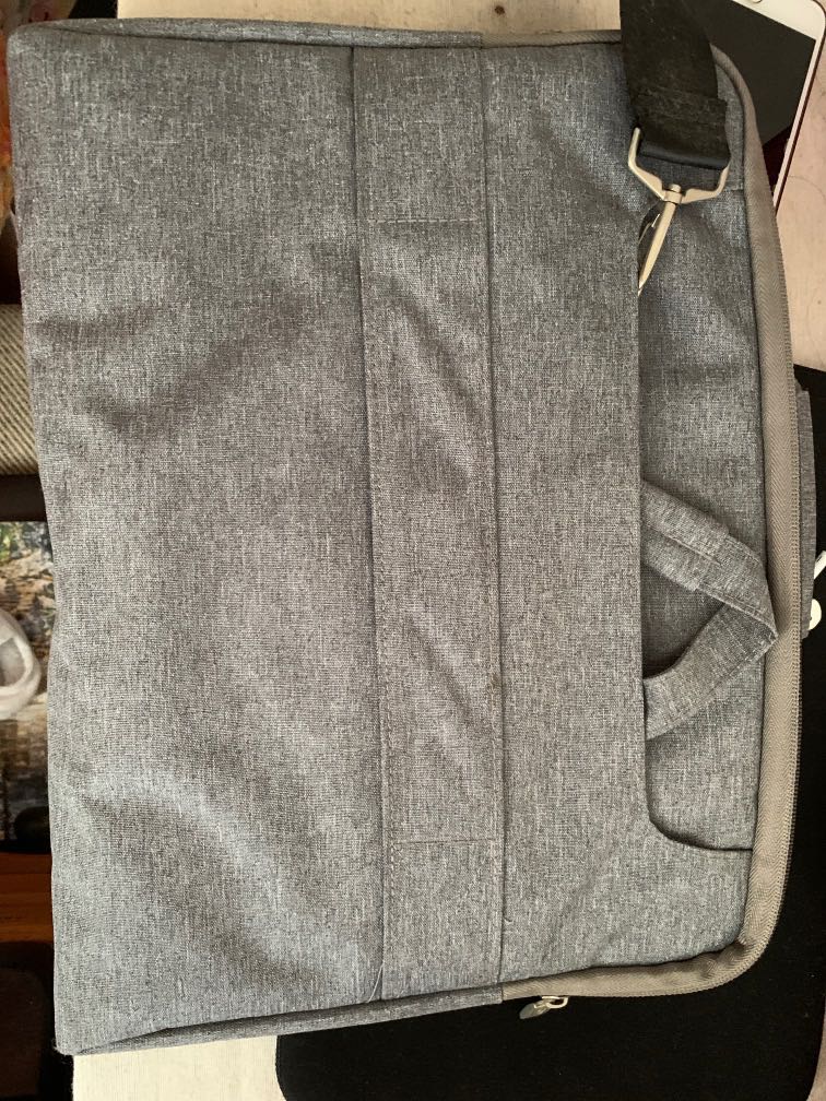 Capdase 13” sarung laptop sleeve 