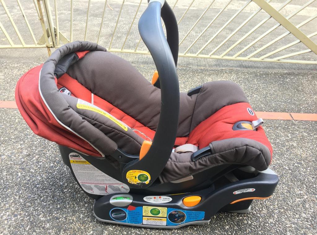 Chicco KeyFit 30 Car Seat with Infant Inserts Like New