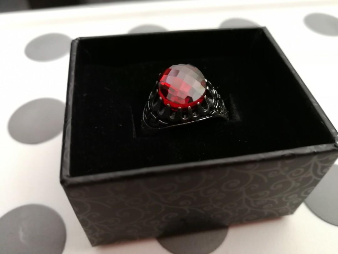 Garnet Ring (Category: Precious Stones) located in Singapore. Submitted by hapiluxury (Listing ID 284939869, Image 1). Description: Turkish Handmade Jewelry 925 Sterling Silver Garnet Stone Men Ring Ring size:US: 10 Stone size:16 x 16(mm) Made in Turkey!!!.