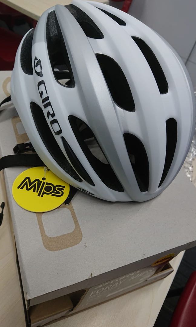 Wiggle hot sale giro foray
