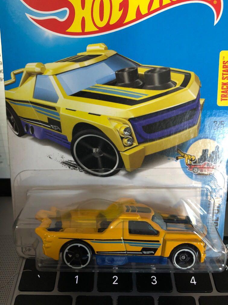 Hot Wheels Fig Rig Pick Up Truck, Hobbies & Toys, Toys & Games on Carousell