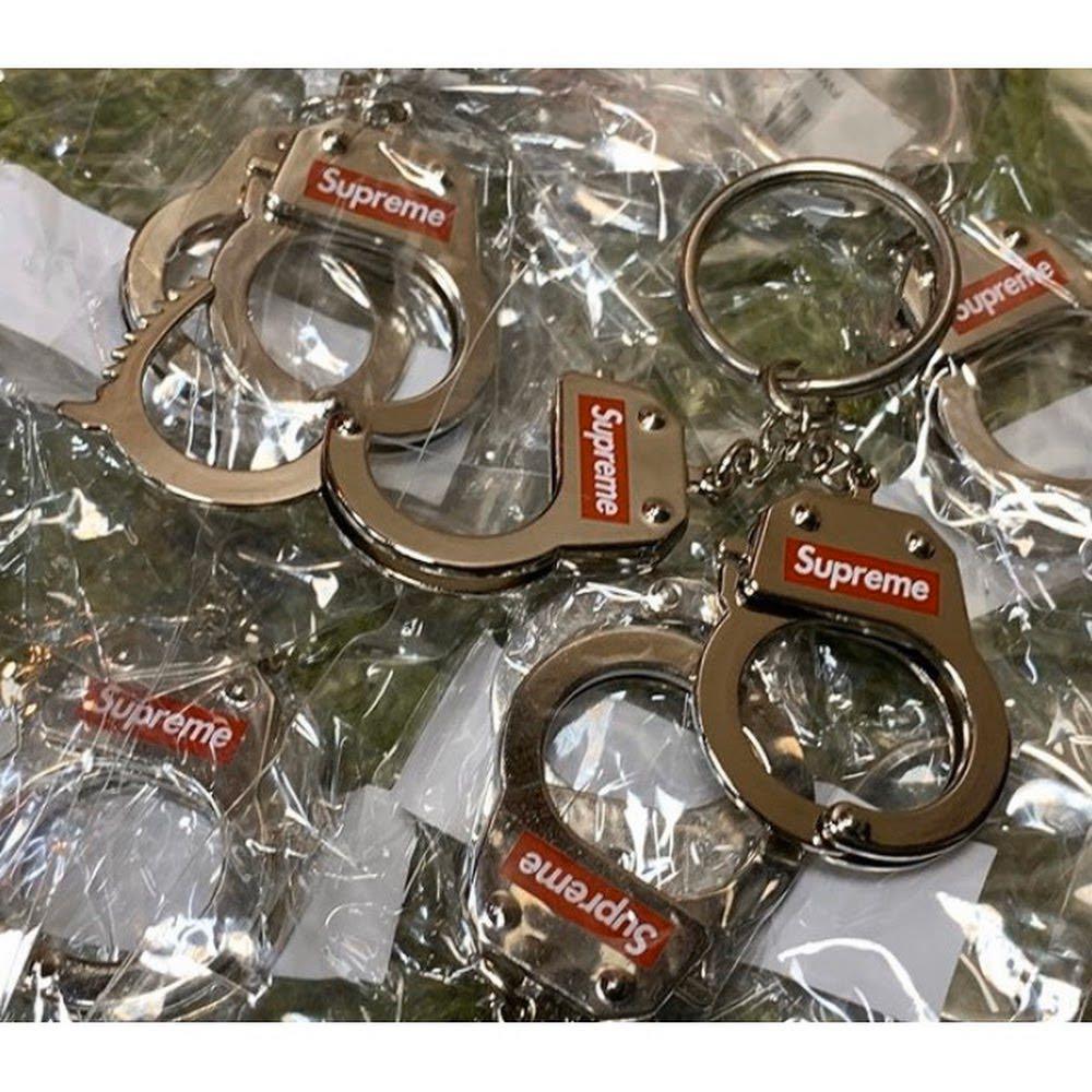 supreme handcuffs keychain