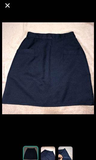navy blue skirt