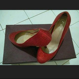 FLD BLINK RED HIGH HEELS MERAH BLINK PRELOVED