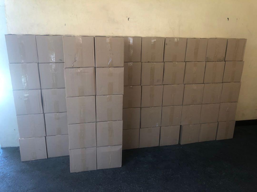 Alcohol ISOPROPYL 70% solution (Category: Sanitizers & Disinfectants) located in Quezon City. Submitted by alikat14 (Listing ID 285134592, Image 2). Description: Available na po uli ang alcohol. Limited stocks only‼️‼️‼️ Sa dami po ng nagpa2 reserve hndi ko na maalala kng cno2. Unahan nlng po😊 ~70% solution (ISOPROPYL)✅ ~With antibacterial and moisturizer ✅ ~w/dragon’s blood, white tea rose scent✅ ~100% pure and legit✅ ~Dermatologist tested✅✅✅.