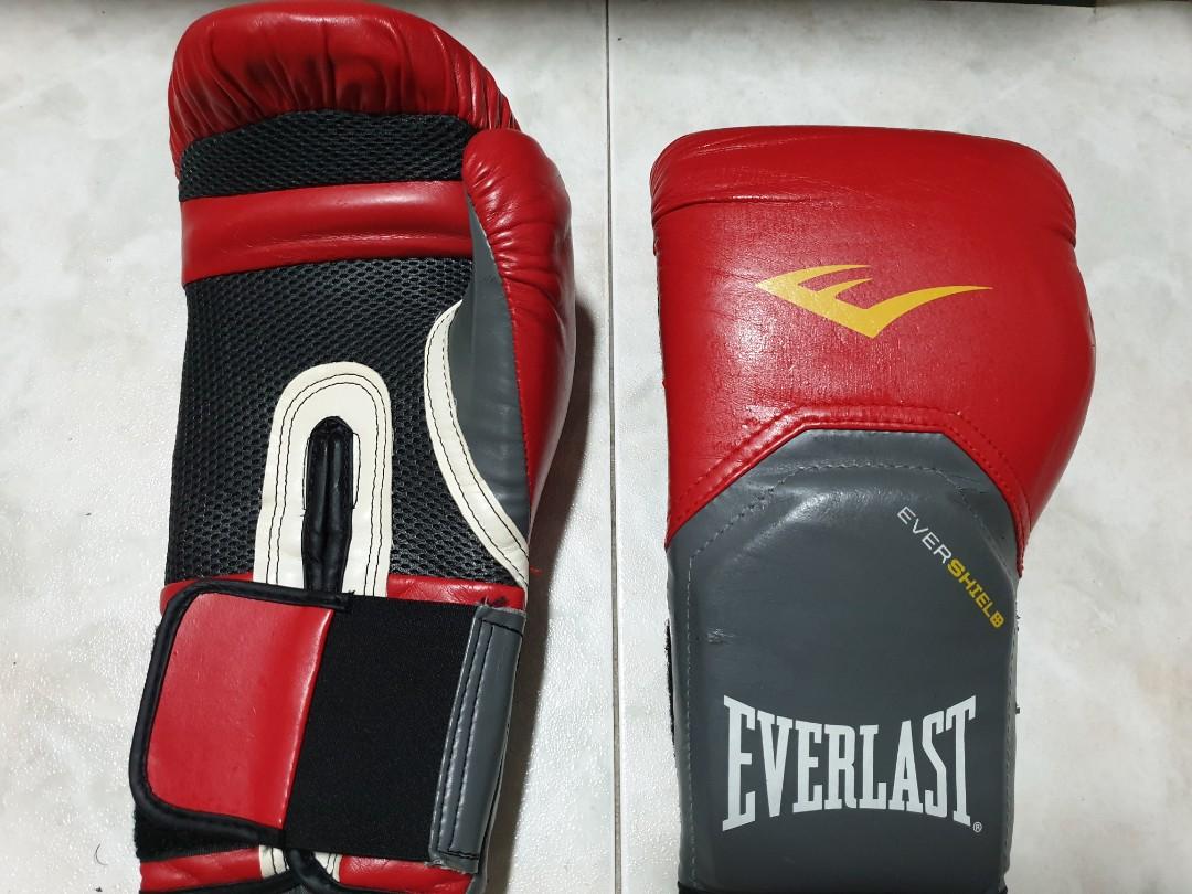 Everlast Boxing Gloves 12 oz, Sports Equipment, Other Sports Equipment