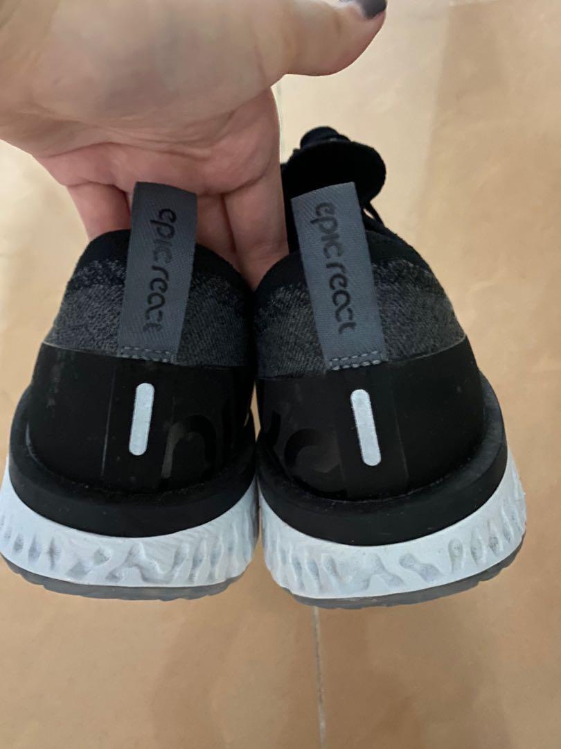 nike react 2018 （分類：波鞋）位於 Hong Kong。 由 kwing. 提交（商品編號 285176946，圖片 1）。簡介： 95%new 無鞋盒（已dum） 購自日本原宿nike 可議。