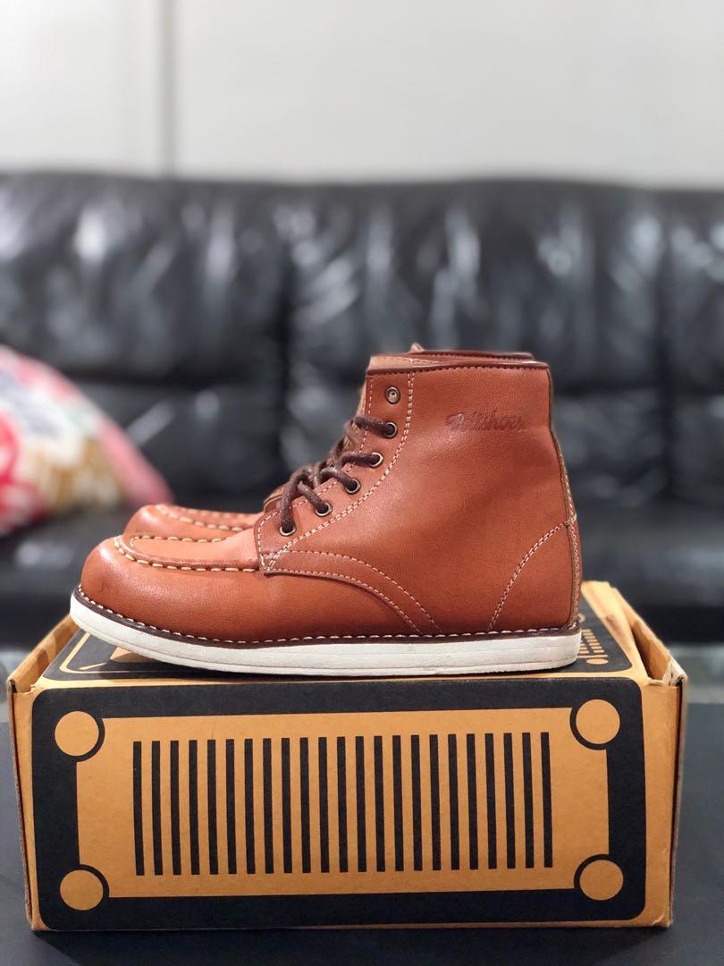 Kids red shop wing boots