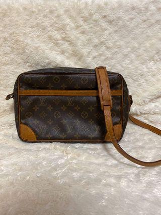 Louis Vuitton Onatah Mahina Leather LV Monogram Shoulder Bag BOX Dust  Bag+Ribbon