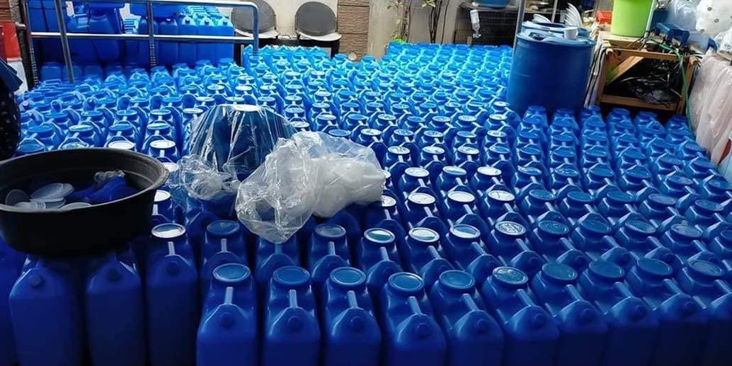 70% ISOPROPYL Alcohol, Beauty & Personal Care, Sanitizers ...