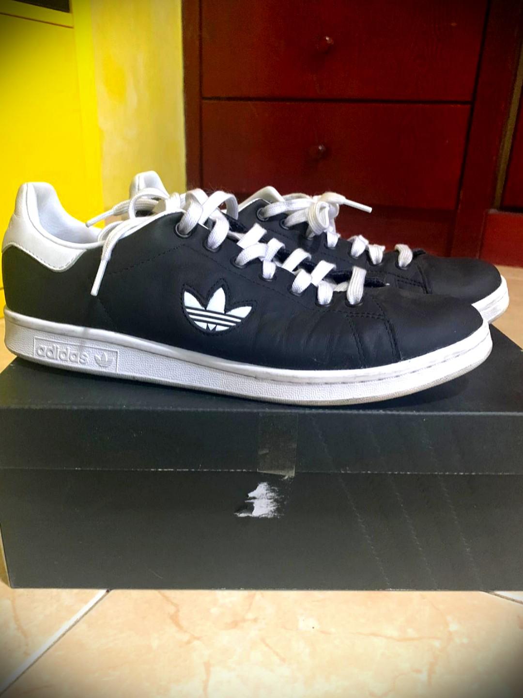 stan smith black and white mens
