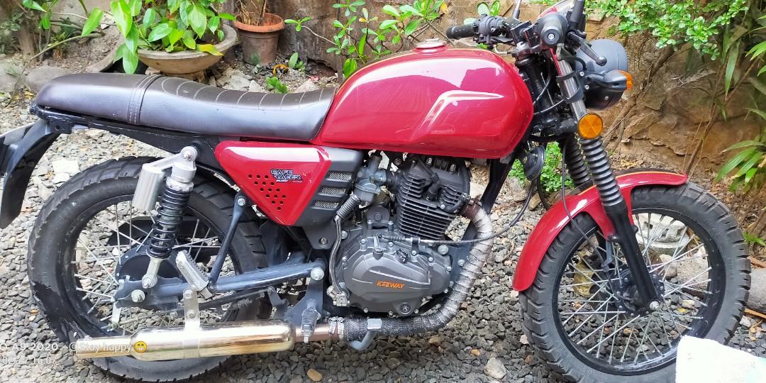 keeway cafe racer 152 red