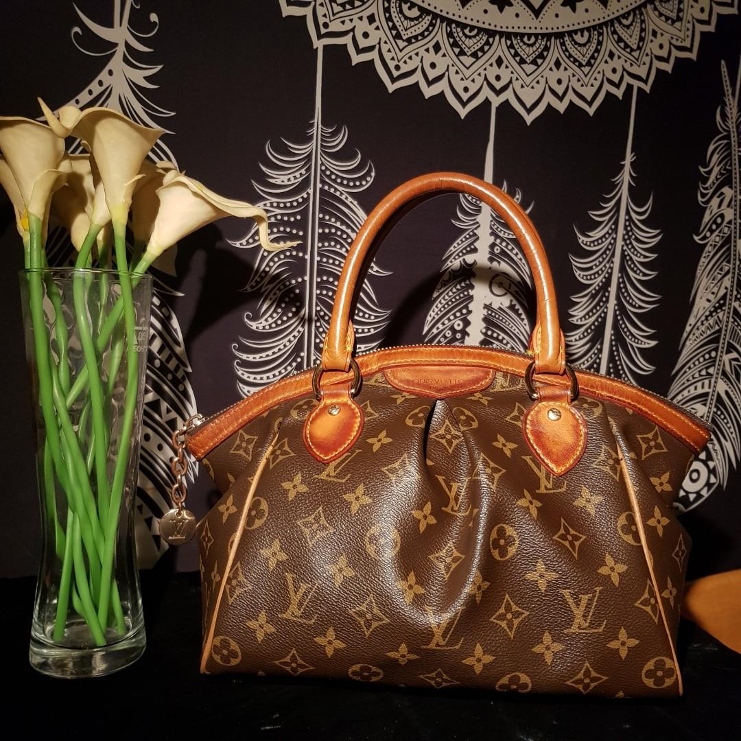 Lv tivoli (Karipap), Luxury, Bags & Wallets on Carousell