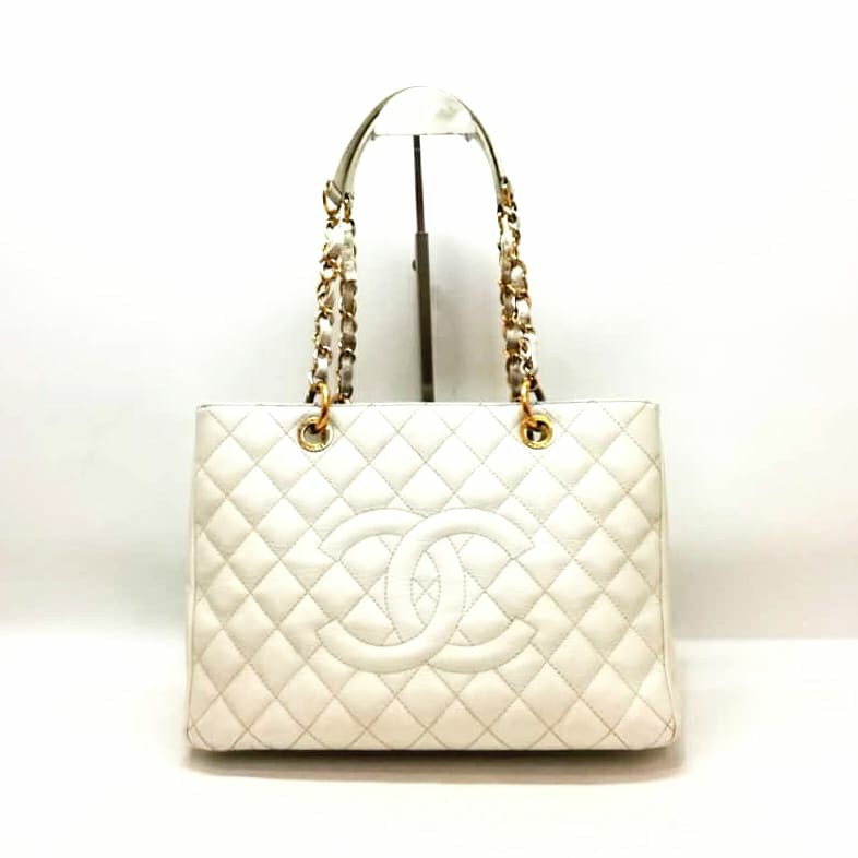 Chanel Black Leather Medium Flap Bag with Silver Hardware at 1stDibs