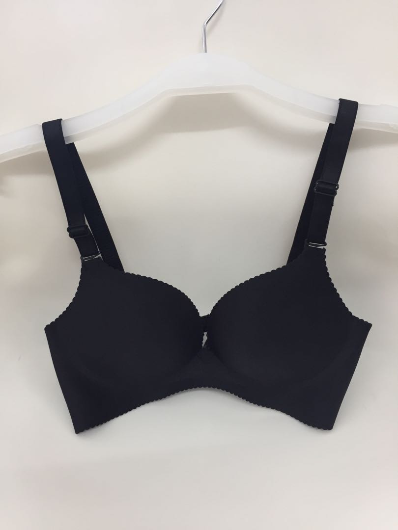 Black Push Up Bra Women S Fashion Clothes Tops On Carousell