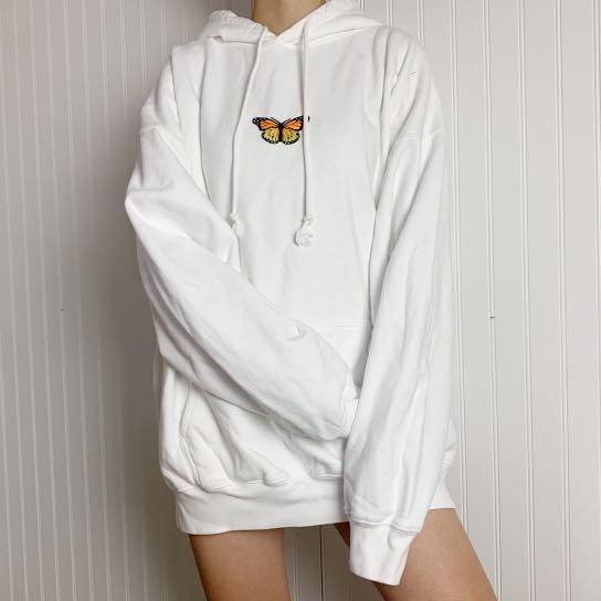 Brandy melville tien butterfly hoodie outlet