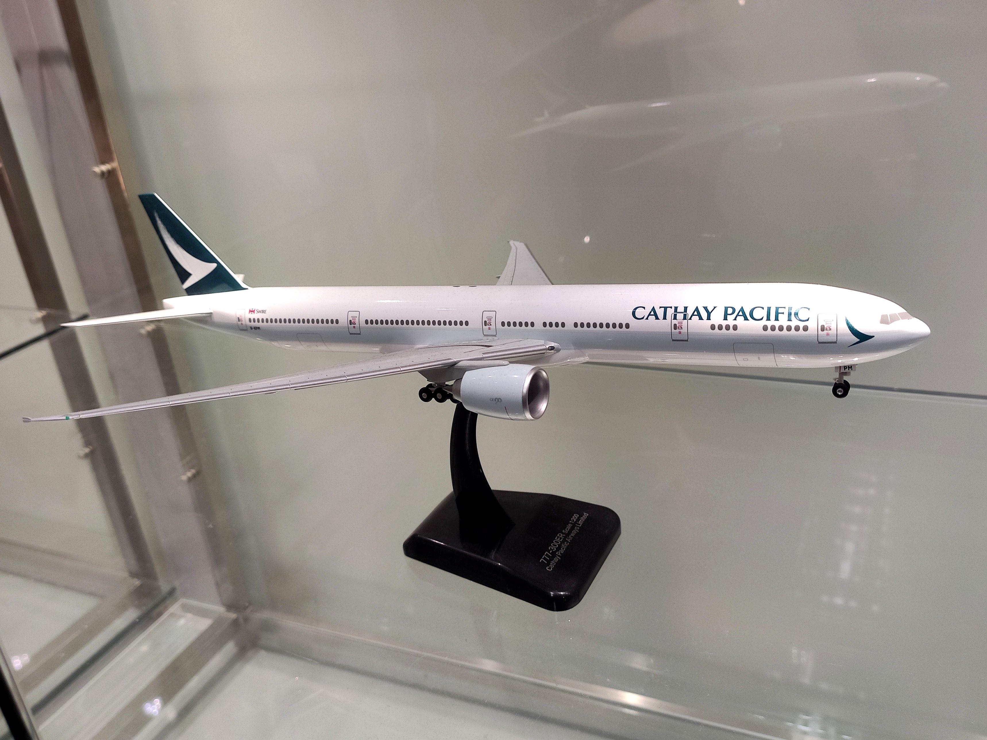 官方停售】Cathay Pacific 1:200 Boeing 777-300ER 國泰航空1:200 波音