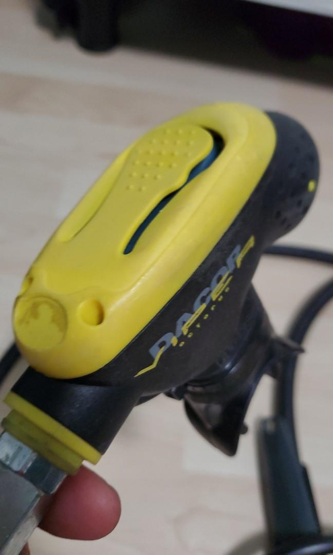 Clearance Price Dacor Scuba Regulator, complete set, Sports Equipment