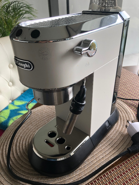 DeLonghi Dedica Style EC 685 Coffee Maker (White), TV & Home Appliances