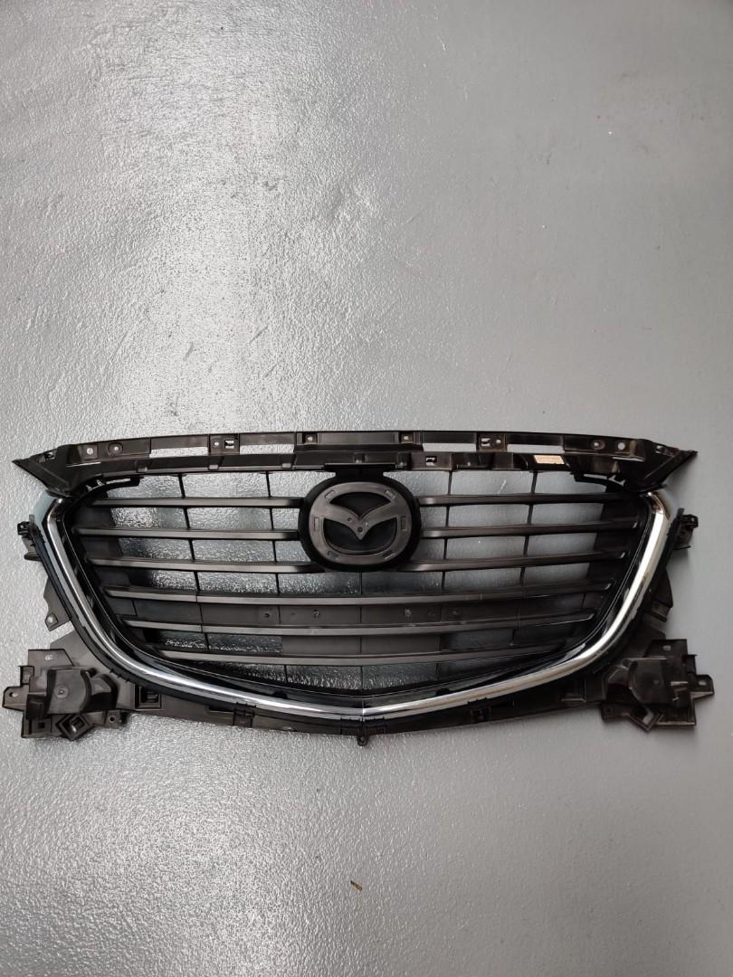 Mazda 3 front grill used, authentic 2017 model, Car Accessories