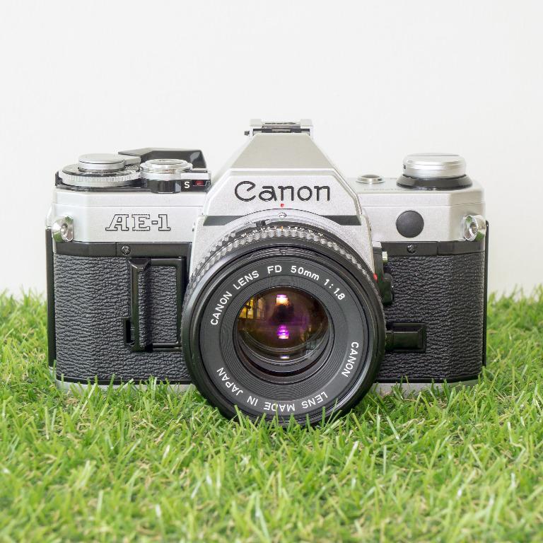 Minty Canon Ae 1 Ae1 35mm Film Slr Camera Fd 50mm F1 8 Lens Photography Cameras Others On Carousell