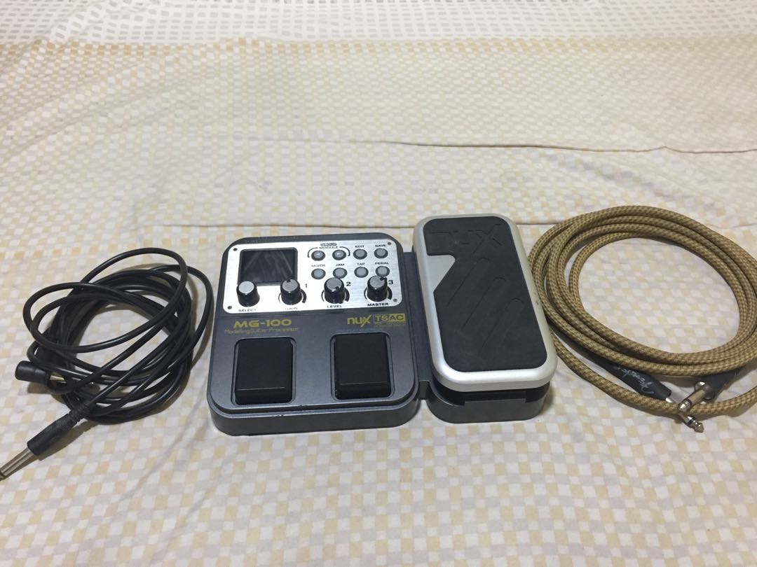 Nux Guitar Effects with free cable